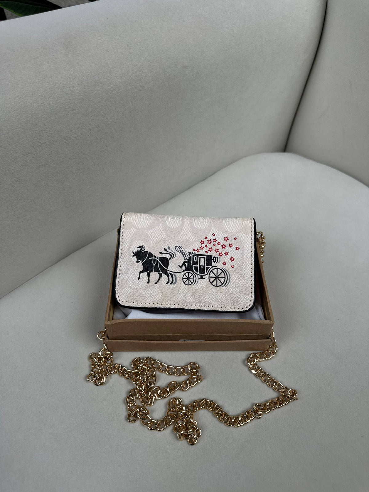 Coach Small Card- Cash Cross Body. Red & Horse & Carriage On - Tan Signature Leath
