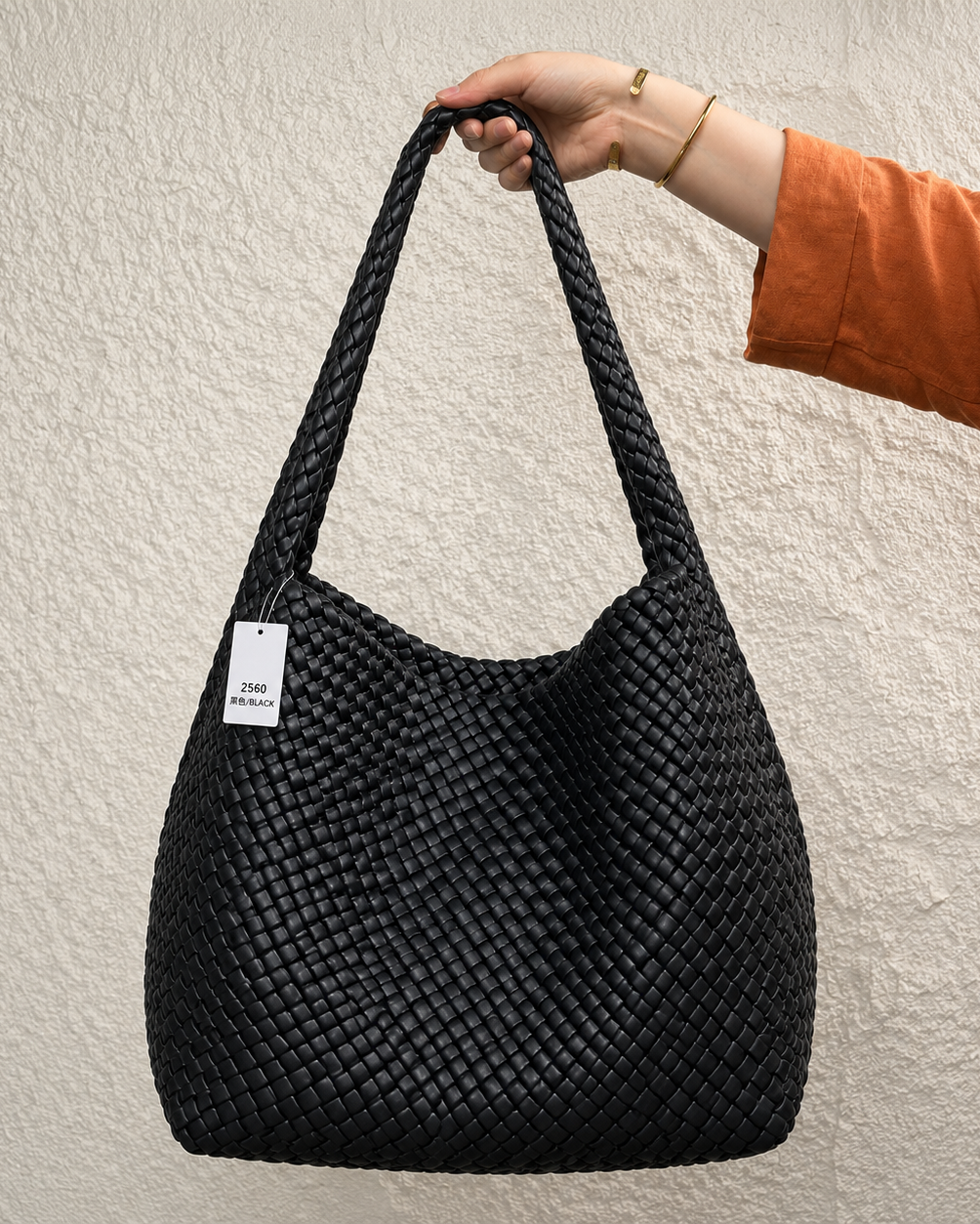 Bottega Veneta Intrecciato Woven Leather Hobo Bag Large - Black