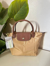 Medium Mirror Long Champ - Apricot