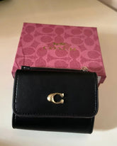 Coach Wyn Small Wallet - Black