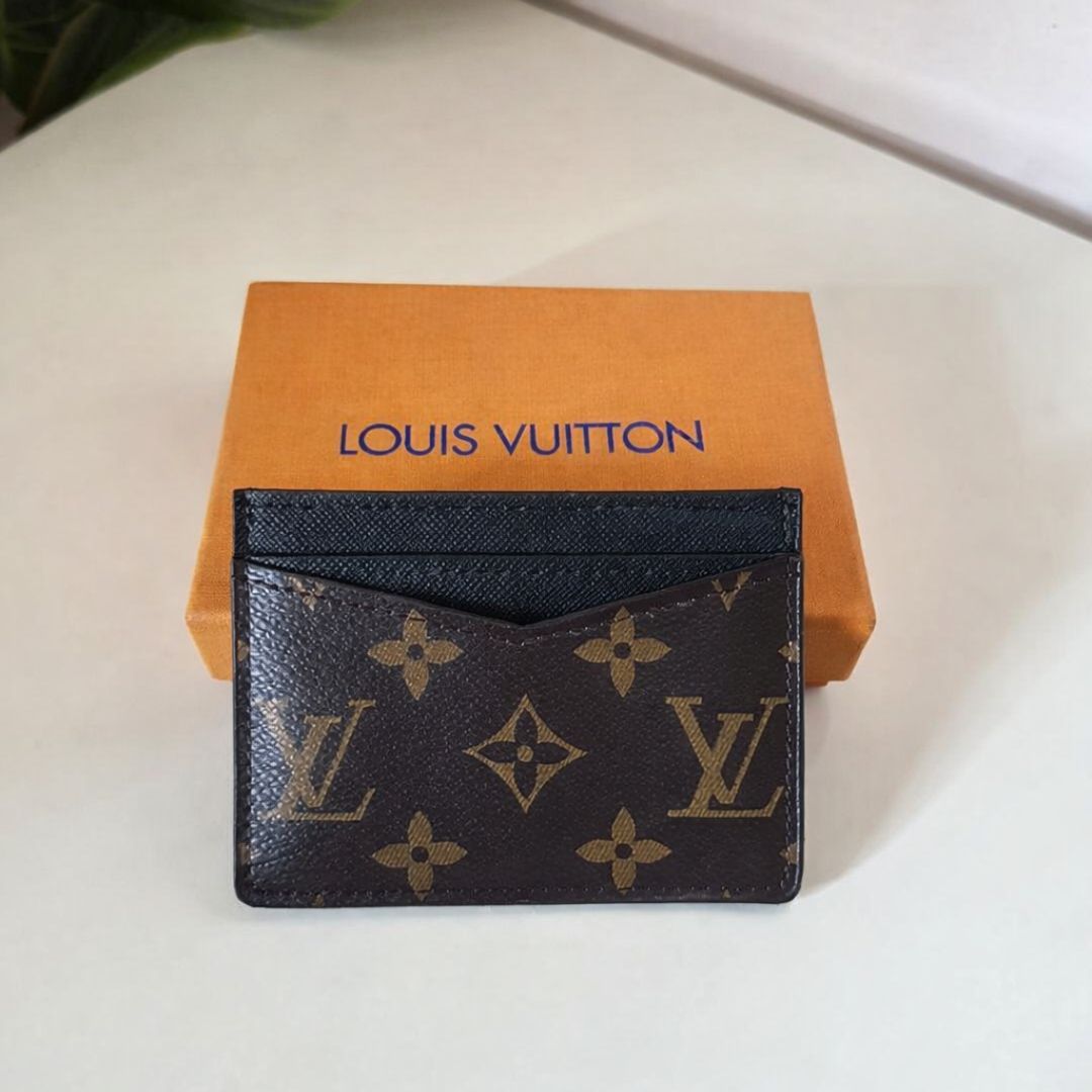 Louis Vuitton Monogram Card Holder Wallet - Black