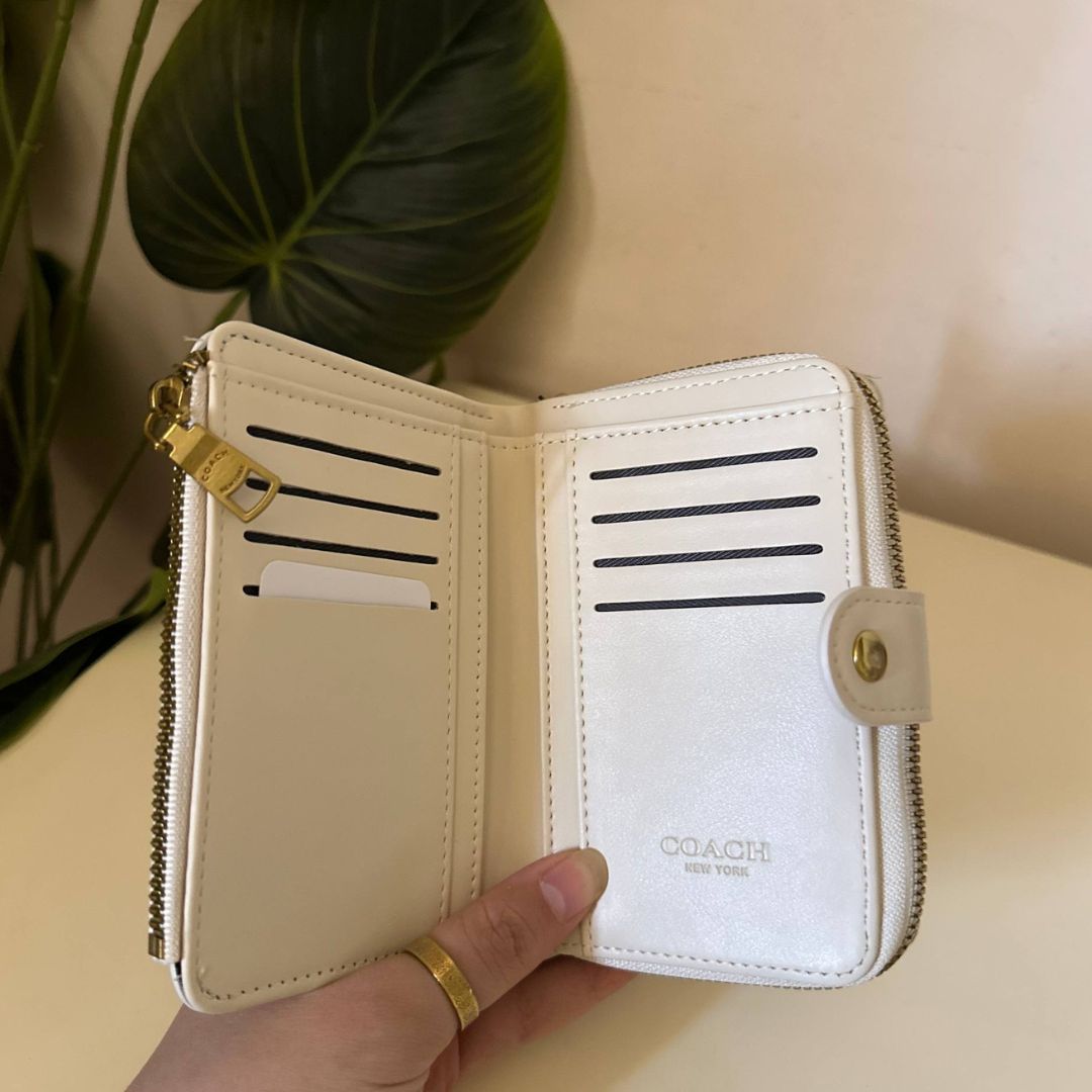 Coach Pebbled Leather Zip Around Wallet – Chalk