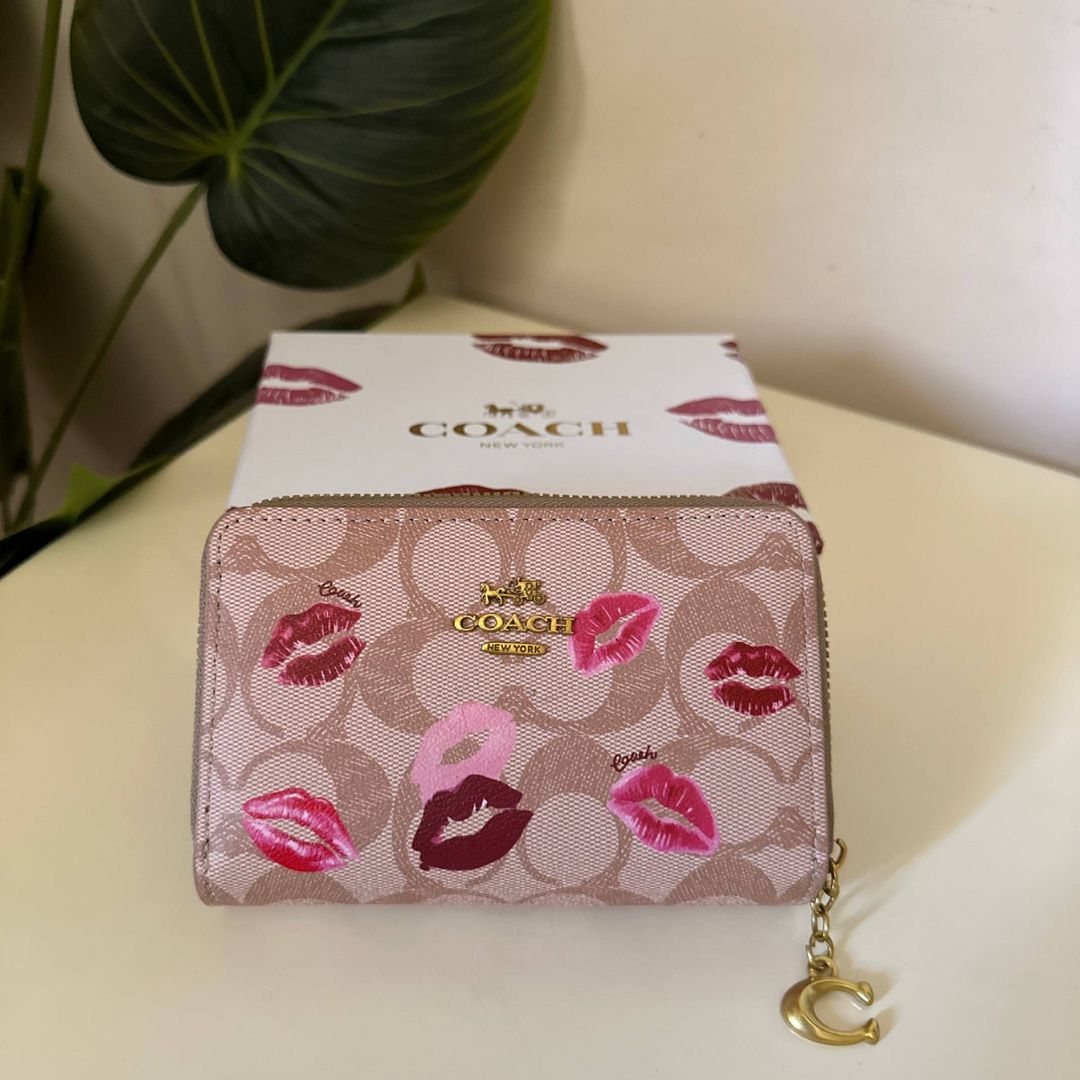 Coach Signature Zip Wallet – Light Khaki Multi