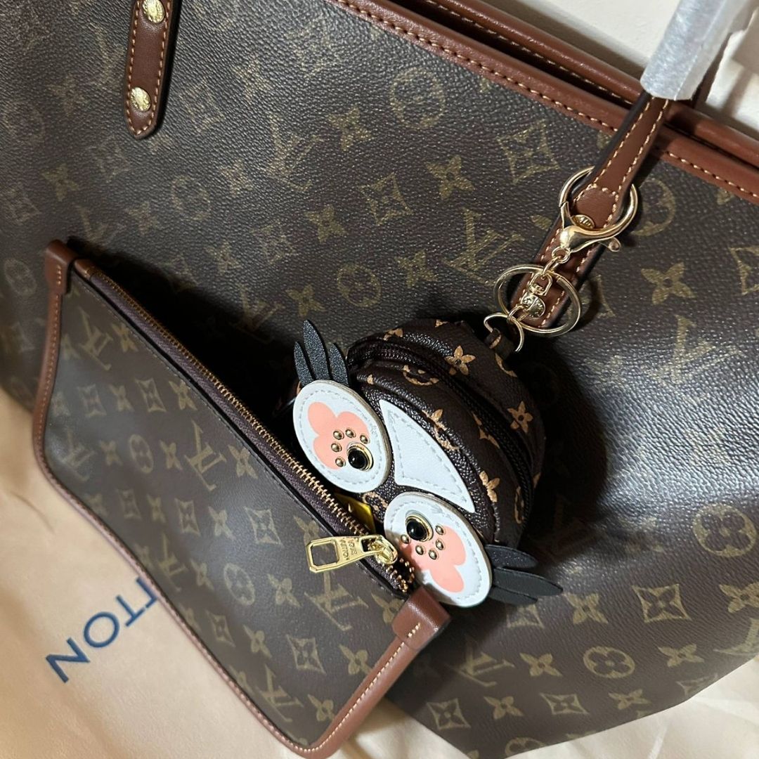 Louis Vuitton Never full MM - Monogram Classic with Owl Charm