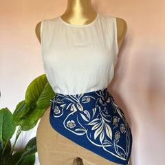 Navy Beige Floral Scarf 💙