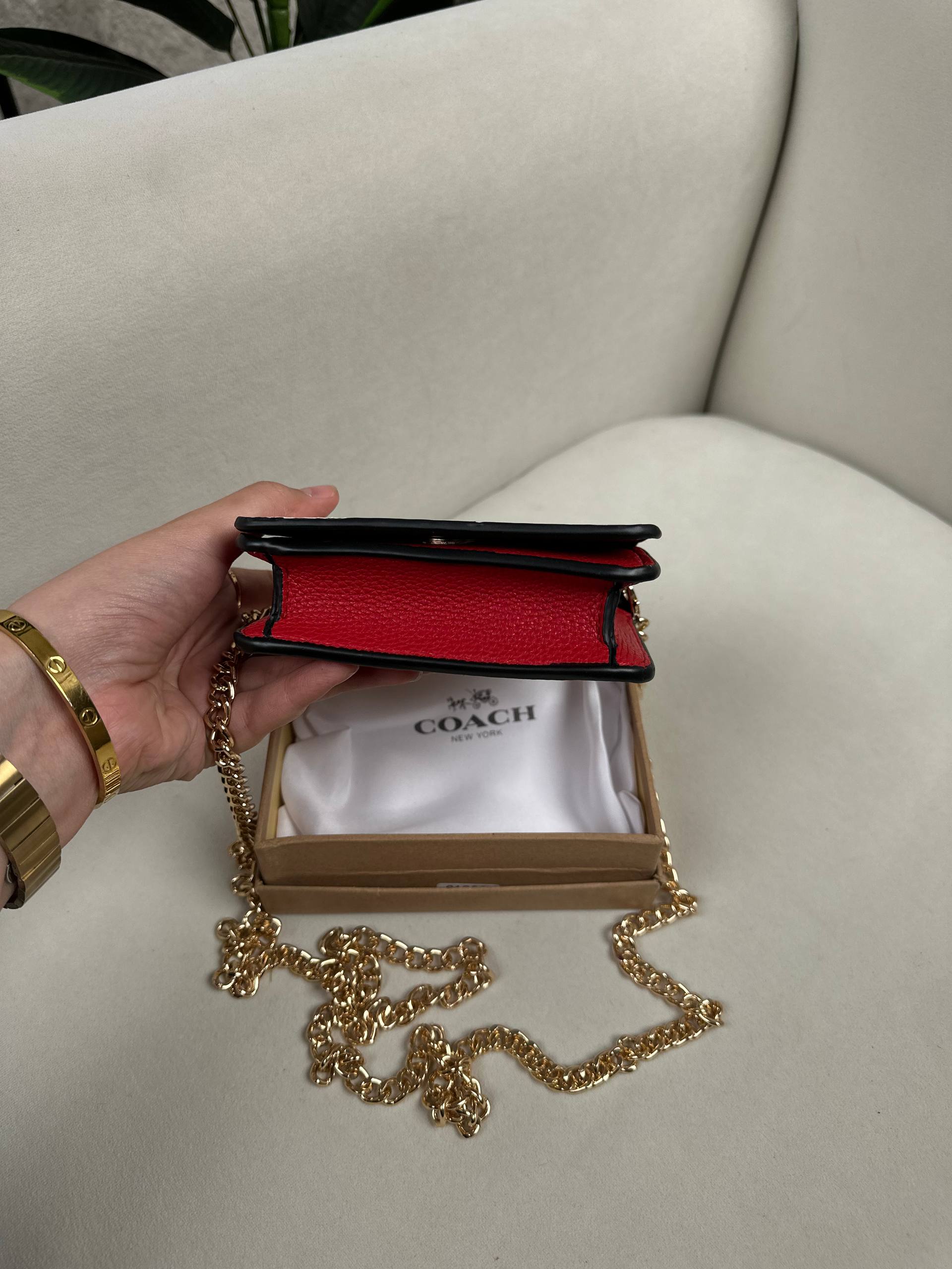 Coach Small Card- Cash Cross Body. Red & Horse & Carriage On - Tan Signature Leath