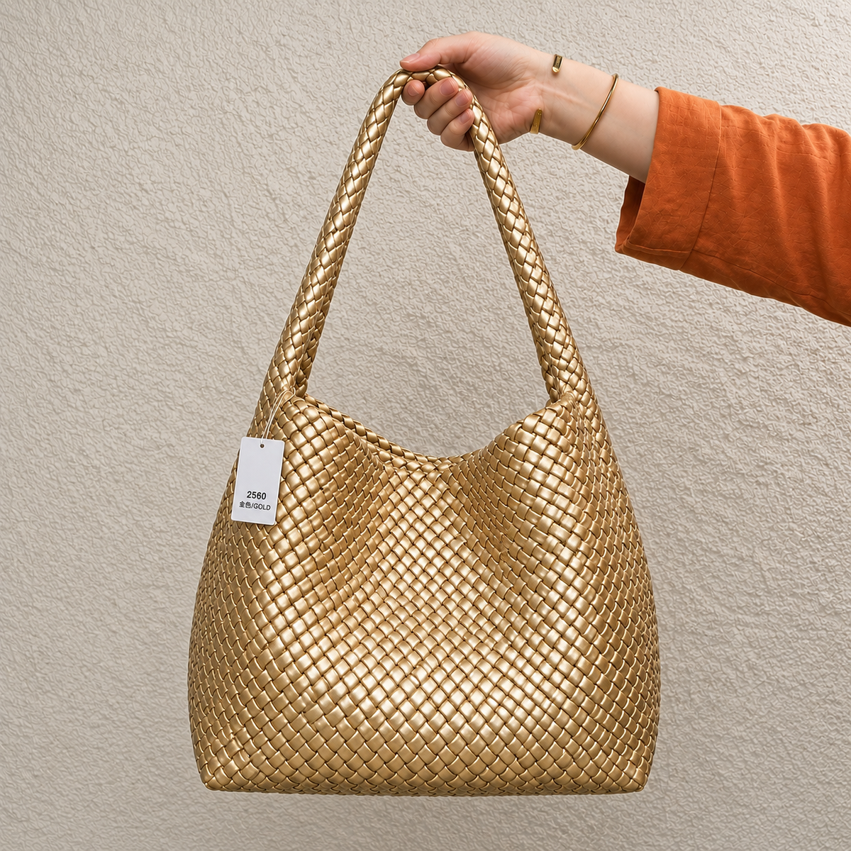 Bottega Veneta Intrecciato Woven Leather Hobo Bag Large - Gold