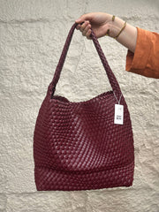 Bottega Veneta Intrecciato Woven Leather Hobo Bag Large - Wine