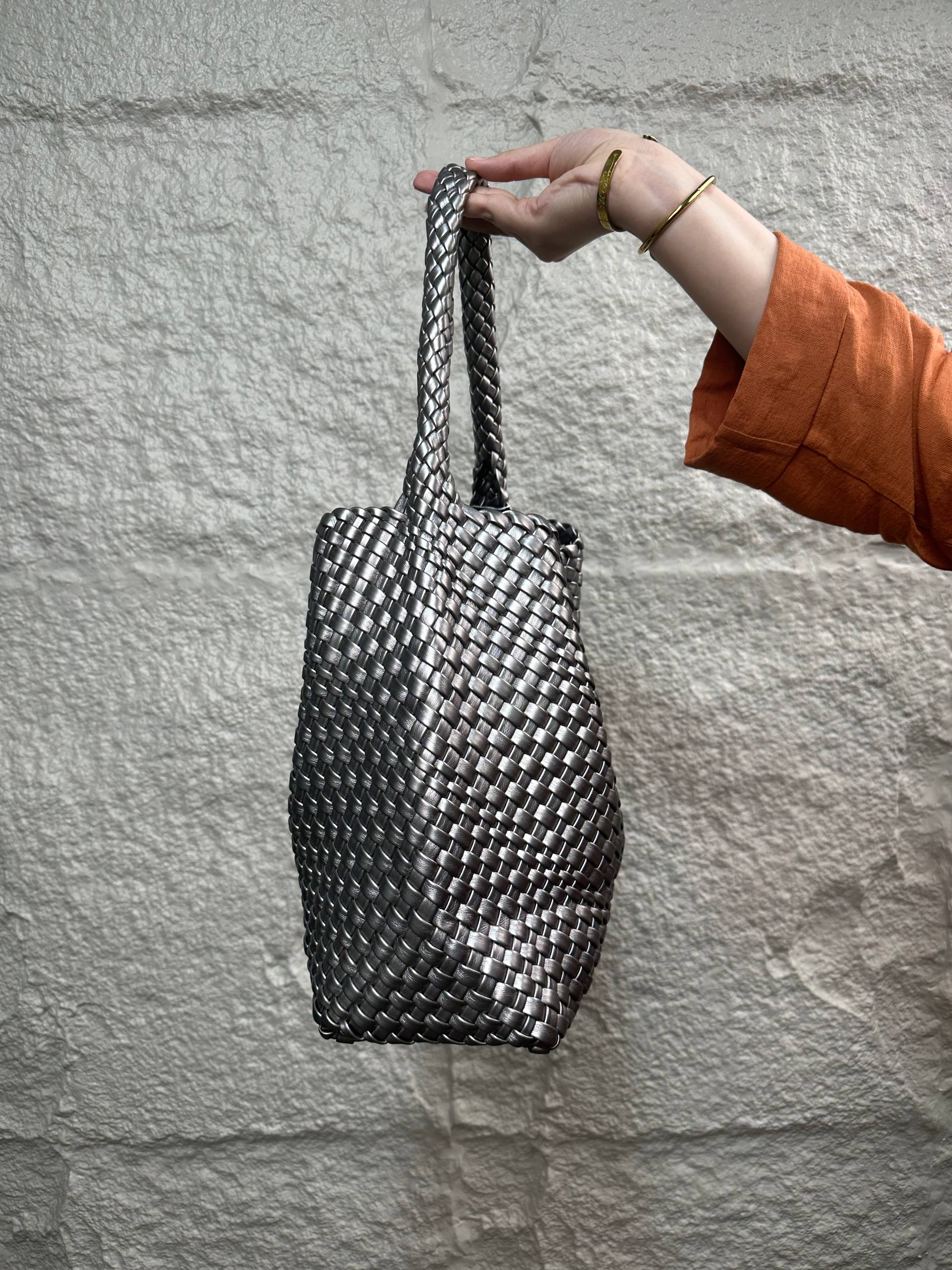Bottega Veneta Intrecciato Woven Leather Hobo Bag Large - Silver