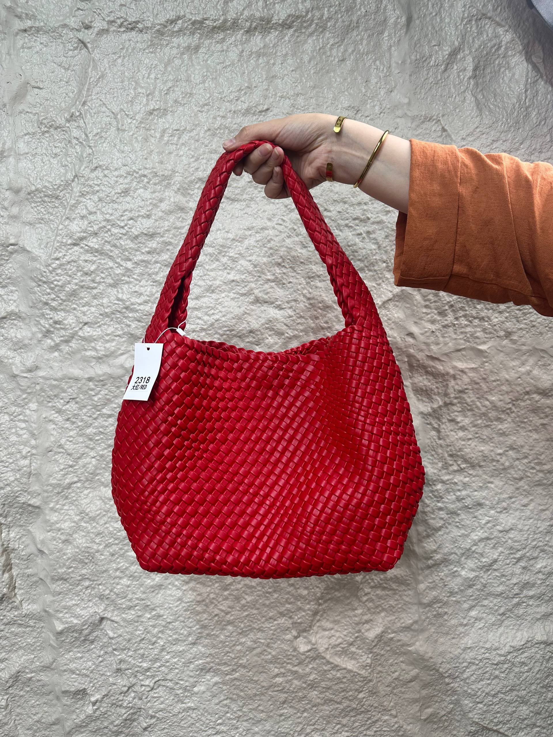 Bottega Veneta Intrecciato Woven Leather Hobo Bag Medium Red with Charm - Red