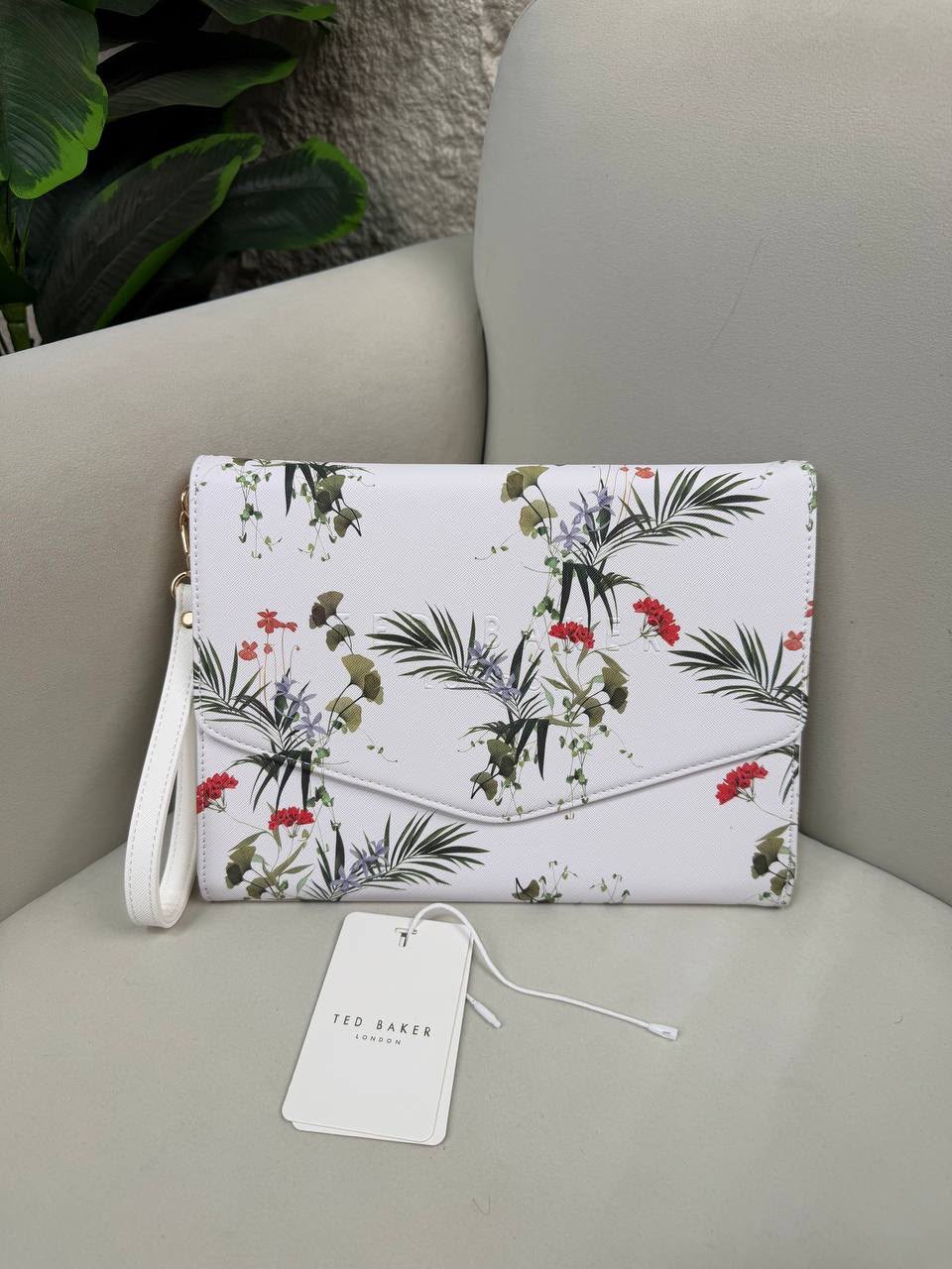 Ted Baker White Floral Saffiano Envelope Wristlet - White