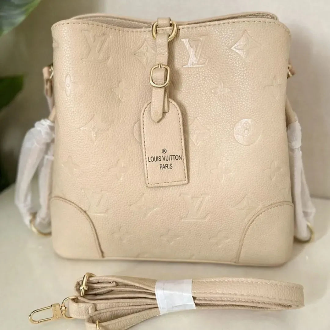 Louis Vuitton Paris - Beige