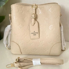 Louis Vuitton Paris - Beige