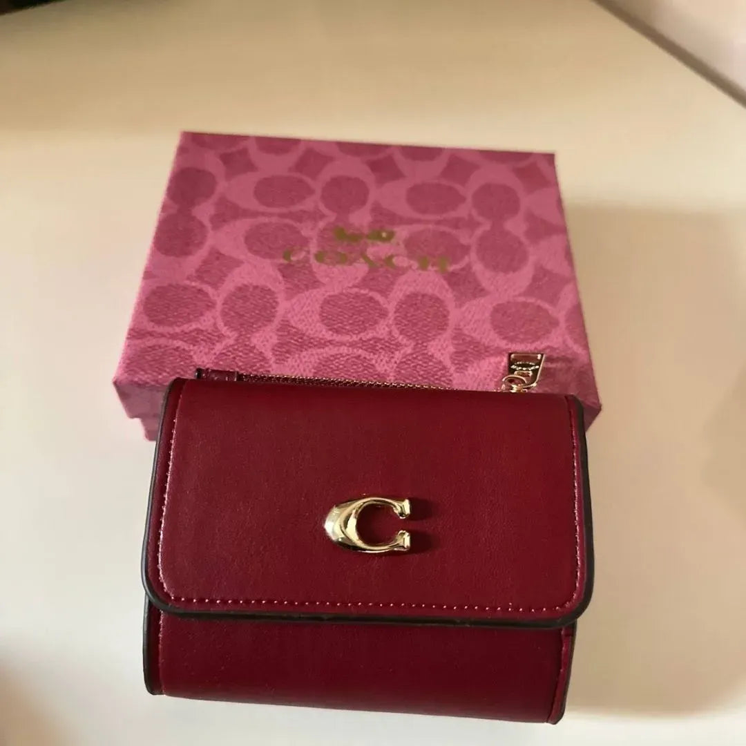 Coach Wyn Small Wallet - Burgendy