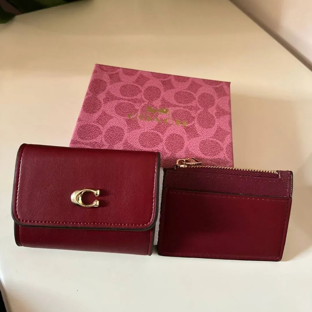Coach Wyn Small Wallet - Burgendy