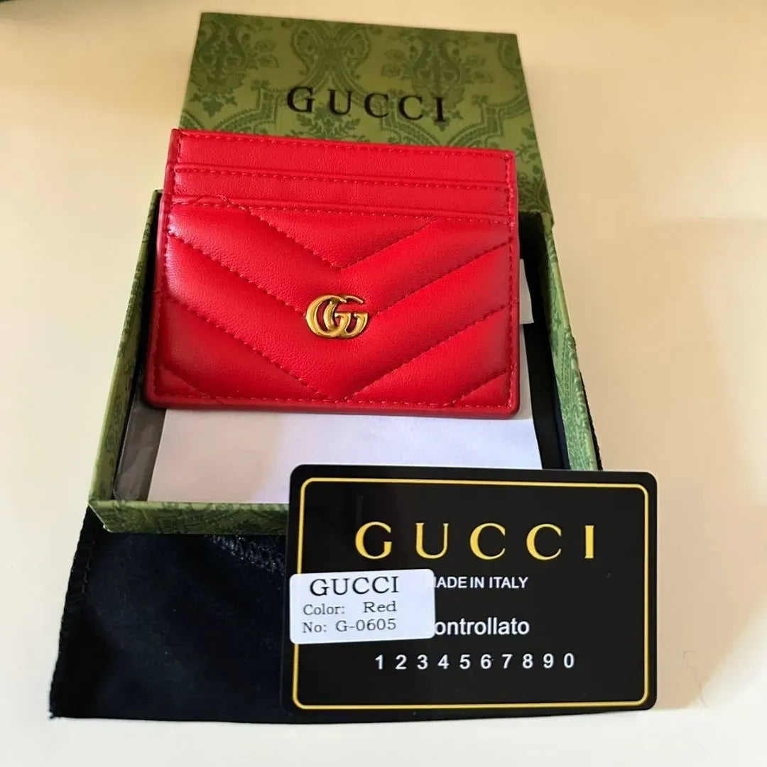 GUCCI محفظة بطاقات مارمونت جي جي جلد عجل مبطن أحمر