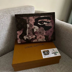 Louis Vuitton Pochette Voyage face portrait