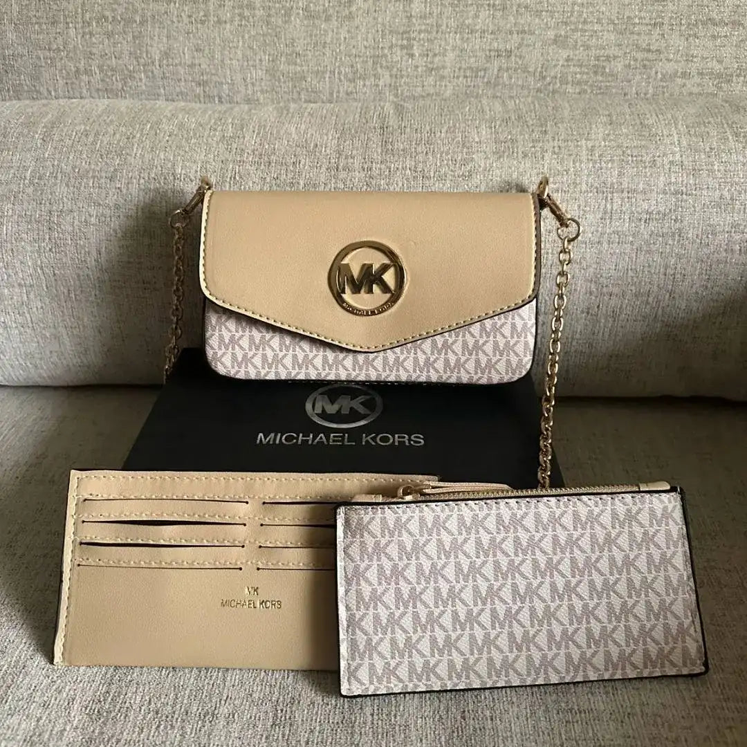 Michael Kors Women's Greenwich Medium Envelope - Beige